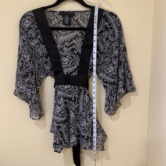 Chic Paisley Tie-Front or Tie back Blouse women’s 3/4 Sleeve top Size S (6-8) - Picture 10 of 16